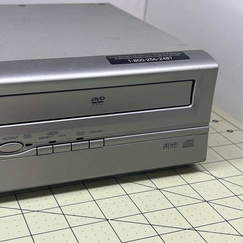 Emerson DVD VCR Combo EWD2004 Video Cassette Recorder Player funktioniert SCHNELLER VERSAND! - Bild 8 von 8