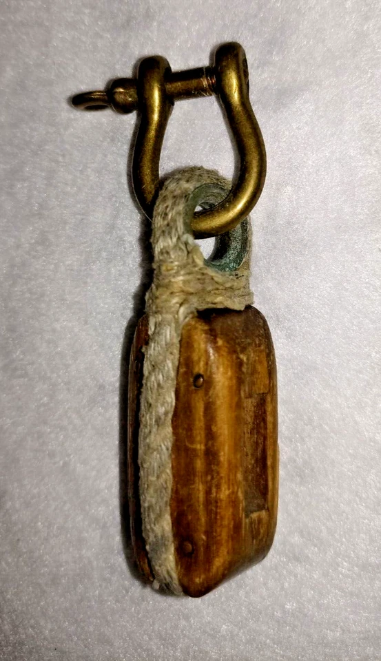 TRES BELLE POULIE DE VOILIER ANCIENNE BOIS - BRONZE CORDE ( petit modèle) - Photo 2/4