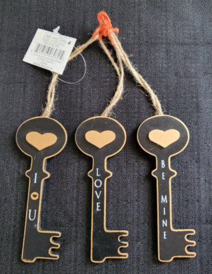 Adams & Co. Inspiring Life ''Love Expressions'' Wood Keys-3ct.**