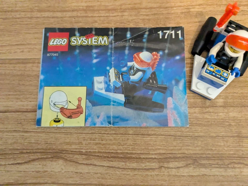 Lego Space Ice Planet 2002: 1711 Ice Planet Scooter Polybag - 100% Complete  - Image 3 of 3