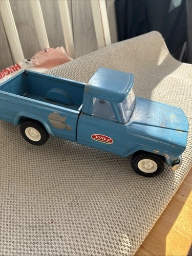 Vintage 1960's Tonka Blue Jeep Pickup Pick-Up 9” Pressed Steel Truck