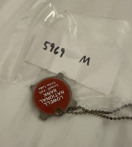 Lowell National Bank Banking Finance Vintage Keychain Key Ring Indiana Bank Tool - Picture 5 of 5
