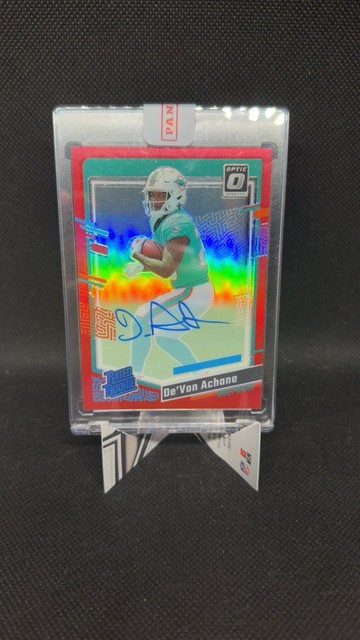 2023 Panini Donruss Optic De'Von Achane Rated Rookie RPS Red Prizm Auto /75 #269