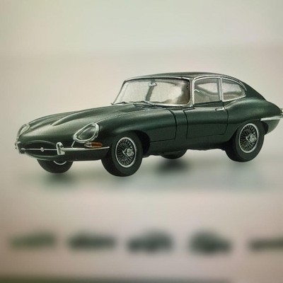 Kyosho 1/18 Jaguar E-Type Model Car Green KS08954G New Sealed