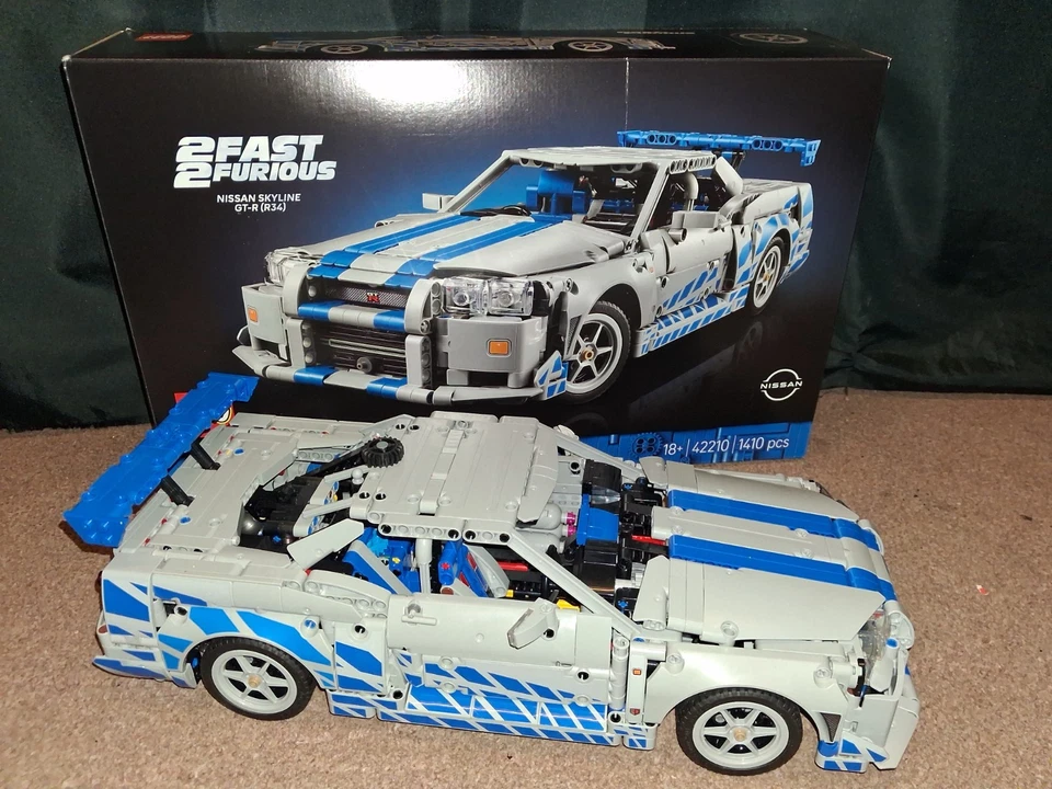 LEGO Technic 42110 Land Rover Defender, photo 1 of 5