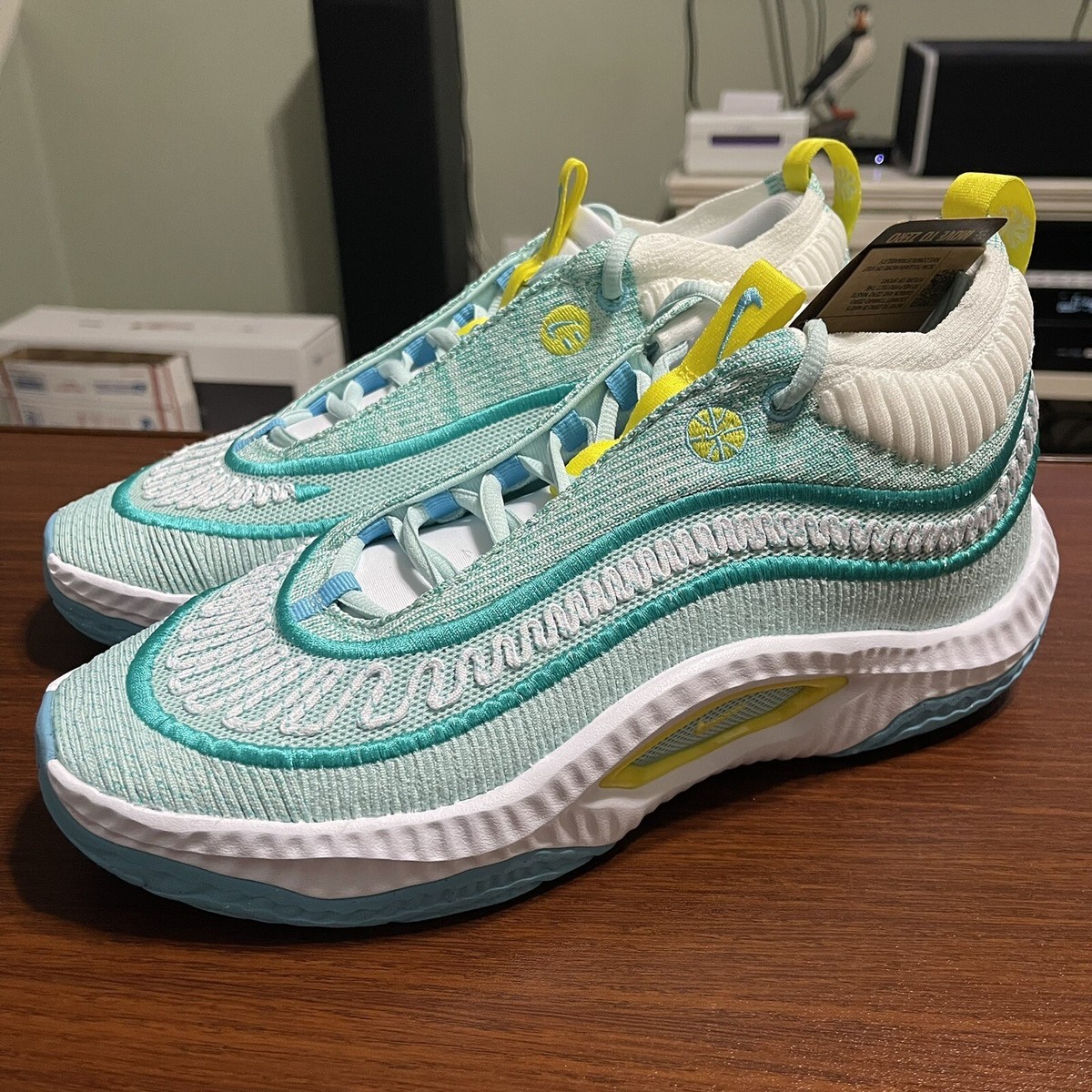 Nike Cosmic Unity 3 Basketball Jade Green Ice White Yellow Nike Cosmic Unity 3 Basketball Jade Green Ice White Yellow
