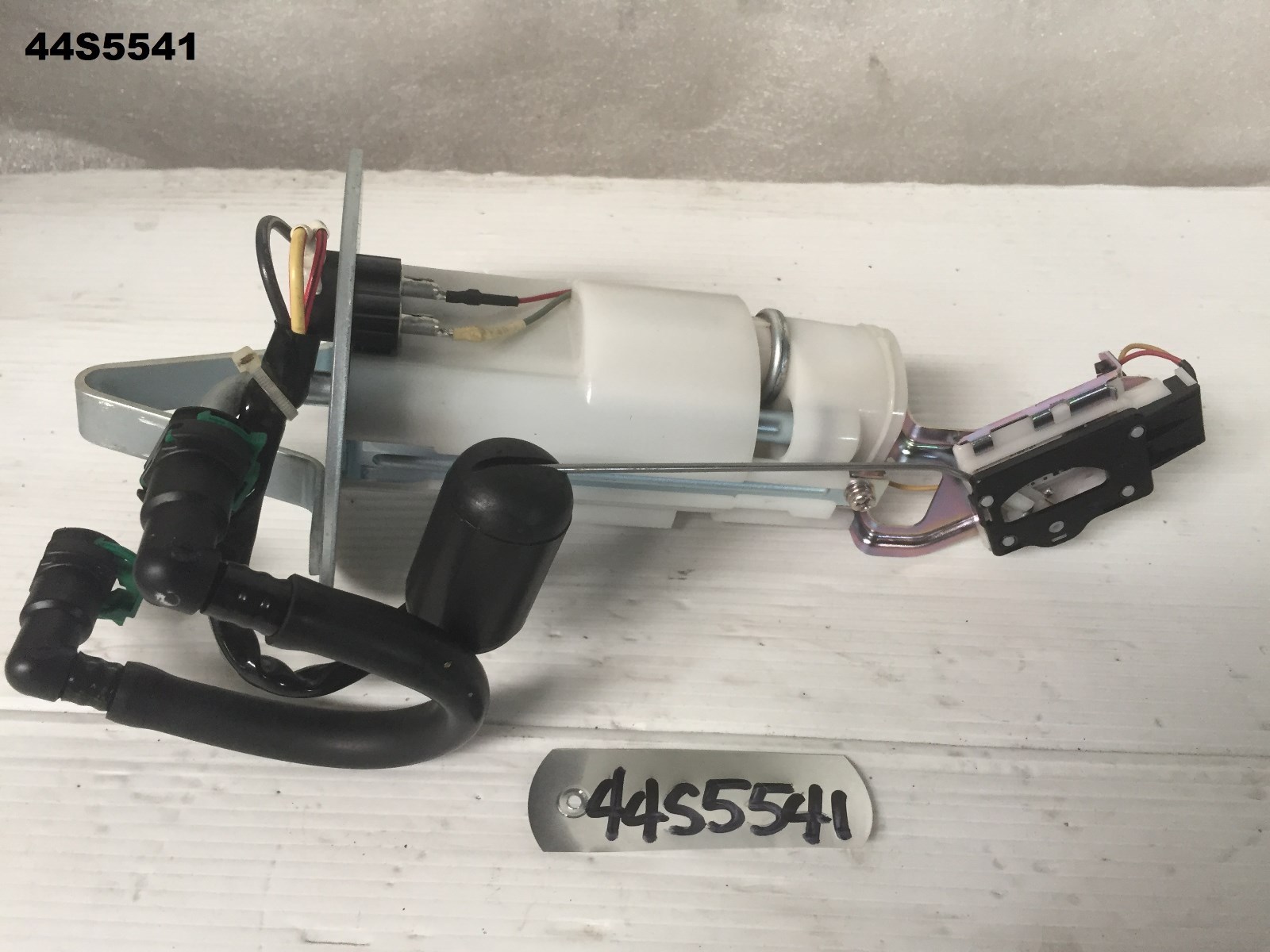 SUZUKI GSXR 600 750 2013 FUEL PUMP GENUINE OEM LOT44 44S5541 eBay