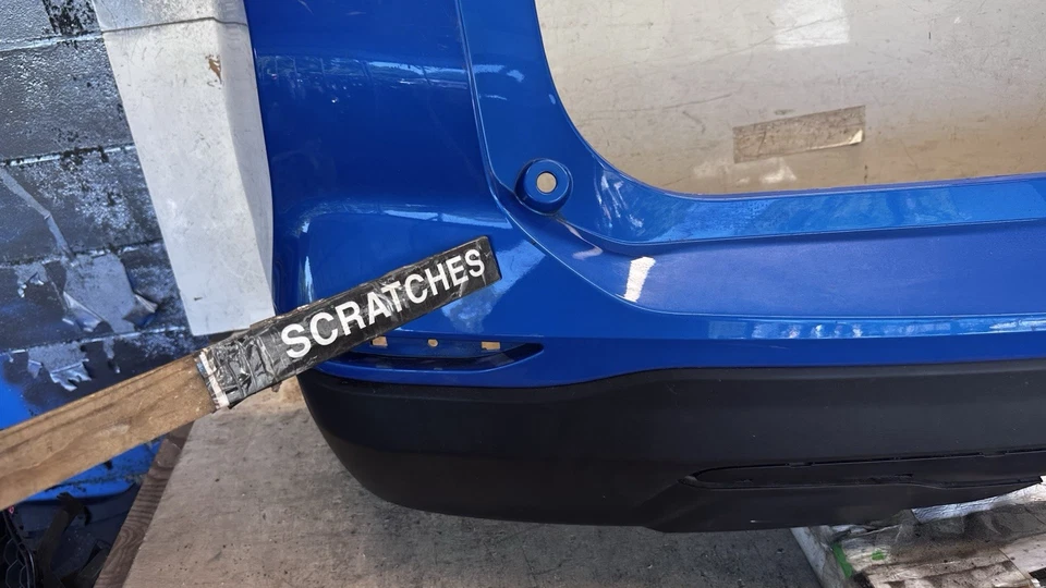 Parachoques trasero OEM 2022-2024 Chevy Equinox LS/LT/Premier con paquete de remolque sin sensores Foto 4 de 4