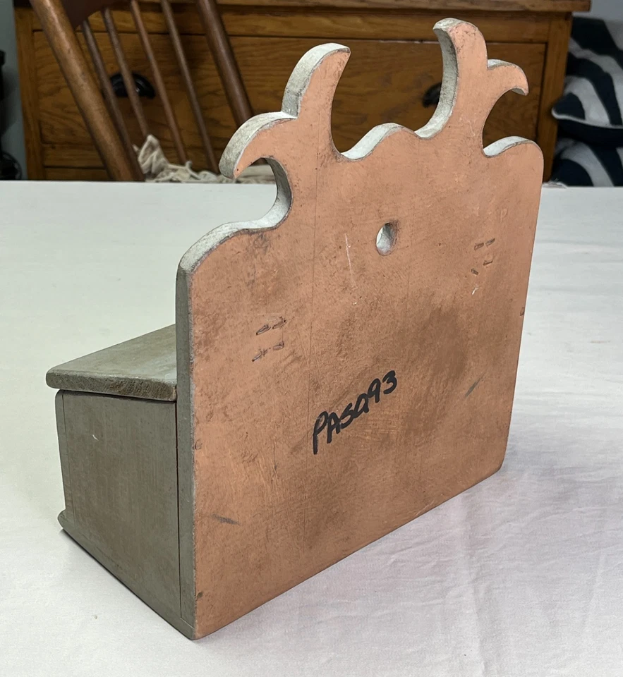 Primitive Handmade Wooden SALT BOX w/ Leather Hinges – Farmhouse Country Decor - Image 4 of 4