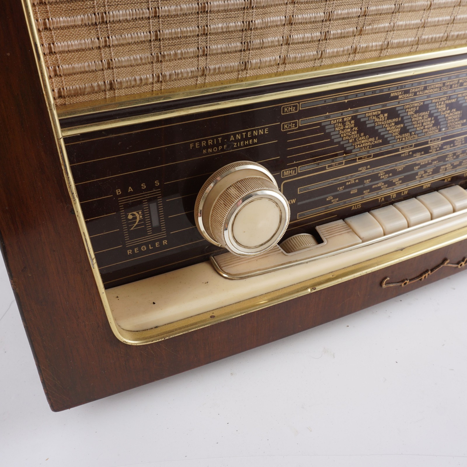 Picture 3