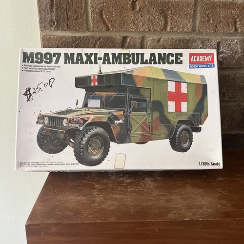 Academy 1/35 scale M997 Maxi-Ambulance plastic model kit -