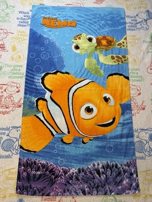 FINDING NEMO - Vtg Disney Squirt Nemo Beach Towel,  55 x 31