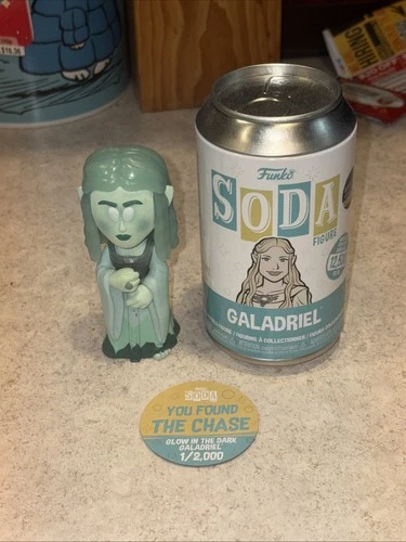 Funko Pop! Soda Chase Lord of the Rings Galadriel Glow GITD 1/2000 Vinyl Figure
