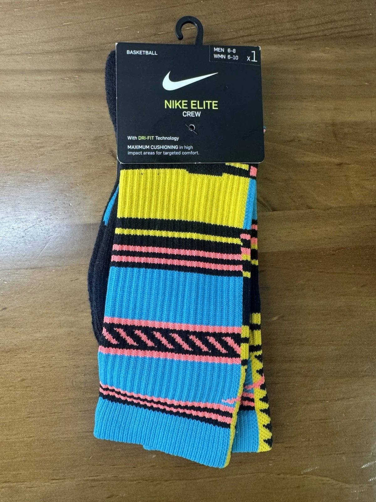 Nike Elite Crew Basketball Socks M SX7412-010 Striped Blue Yellow Pink Black
Opens in a new window o
