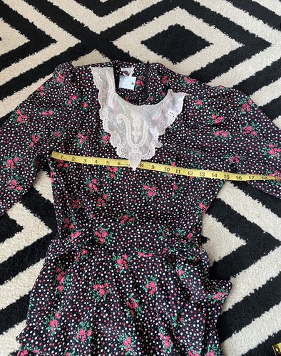 Vestido Vintage Años 80 Negro Floral Peplum Blanco Encaje Talla XS - Imagen 4 de 6