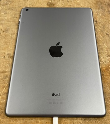 iPad Air 16GB  wifi タイプ Amazon.com : Apple 16GB iPad Air Wi-Fi Silver MGLW2LL/A (Renewed