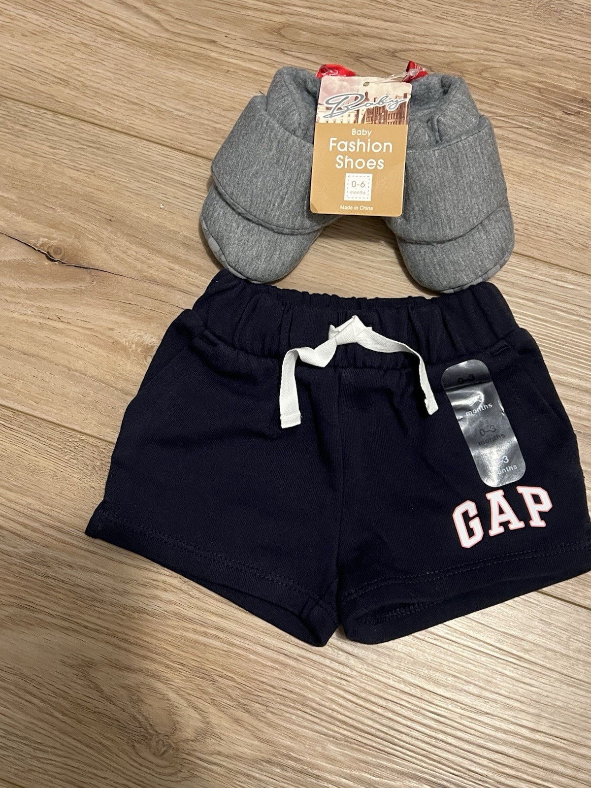 0-3  Months Baby Gap  Blue Pull On Soft Cotton Shorts &  Gray Fashion Soft Shoes