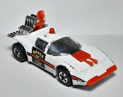 Vintage Hot Wheels Mainline #2018 Science Friction Space Cop in White - GC