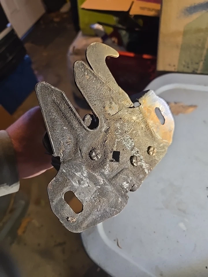 Оригинальная ручка защелки капота 1969 - 1970 Ford Mustang - Изображение 4 из 4