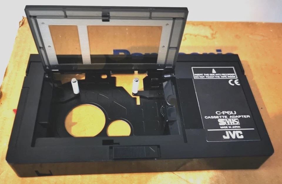 Panosonic NV-VX1B SlimVision VHS-C Movie Camera *Lots of Accessories* CCD Sensor - Image 4 of 4