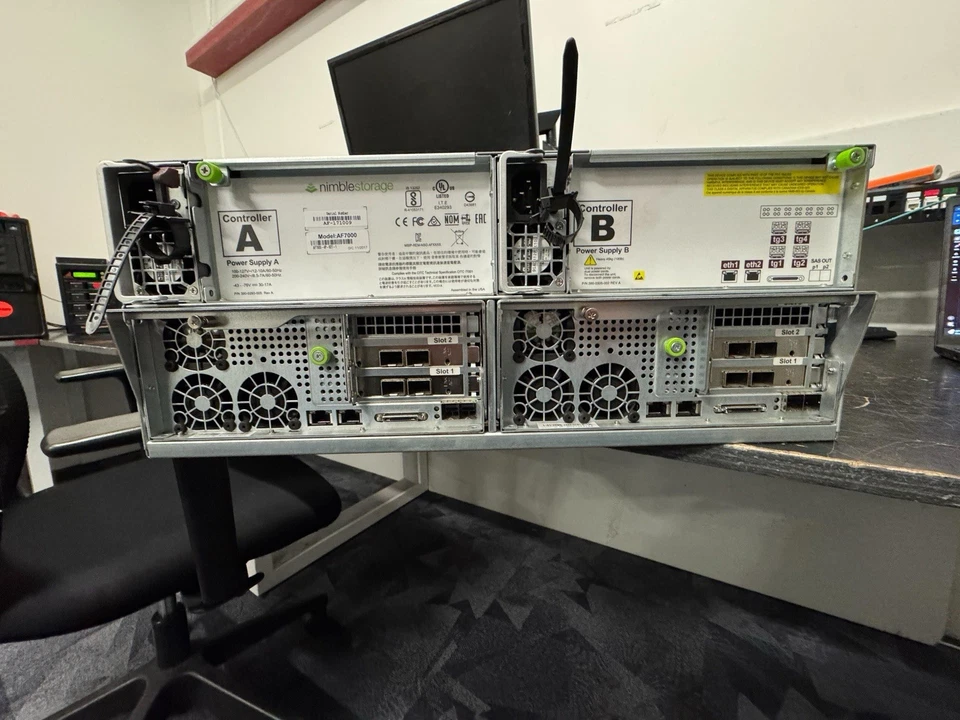 HPE Nimble AFA 7000 All Flash Array - No drives  - image 3 of 3