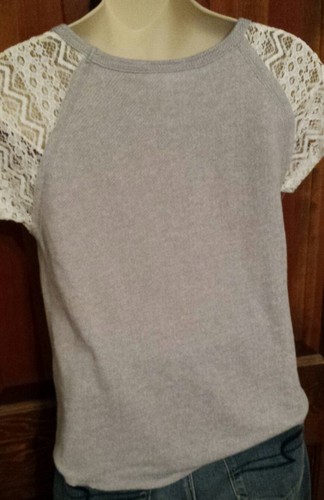 Camicia donna Derek Heart taglia small grigia con maniche in pizzo - Foto 2 di 5