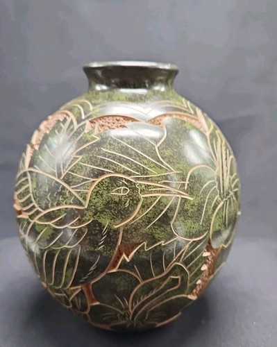 VTG HANDCRAFTED BULBOUS NICARAGUAN CERAMIC POT INTRICATE BIRD/FLOWERS DESIGNED