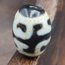 Amuleto di perline Dzi agata vintage tibetano modello vaso del tesoro himalayano