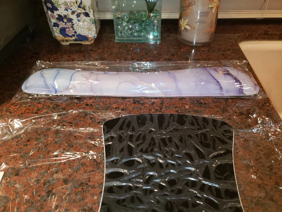 Mouse Pad with Wrist Rest & Keyboard Wrist Rest Set, Memory Foam, Ergonomic NEW - Image 4 of 4