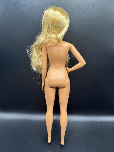 Mattel Barbie Fashionistas Doll 222 Petite Blonde Model Muse Pose (E-203) - Picture 2 of 6