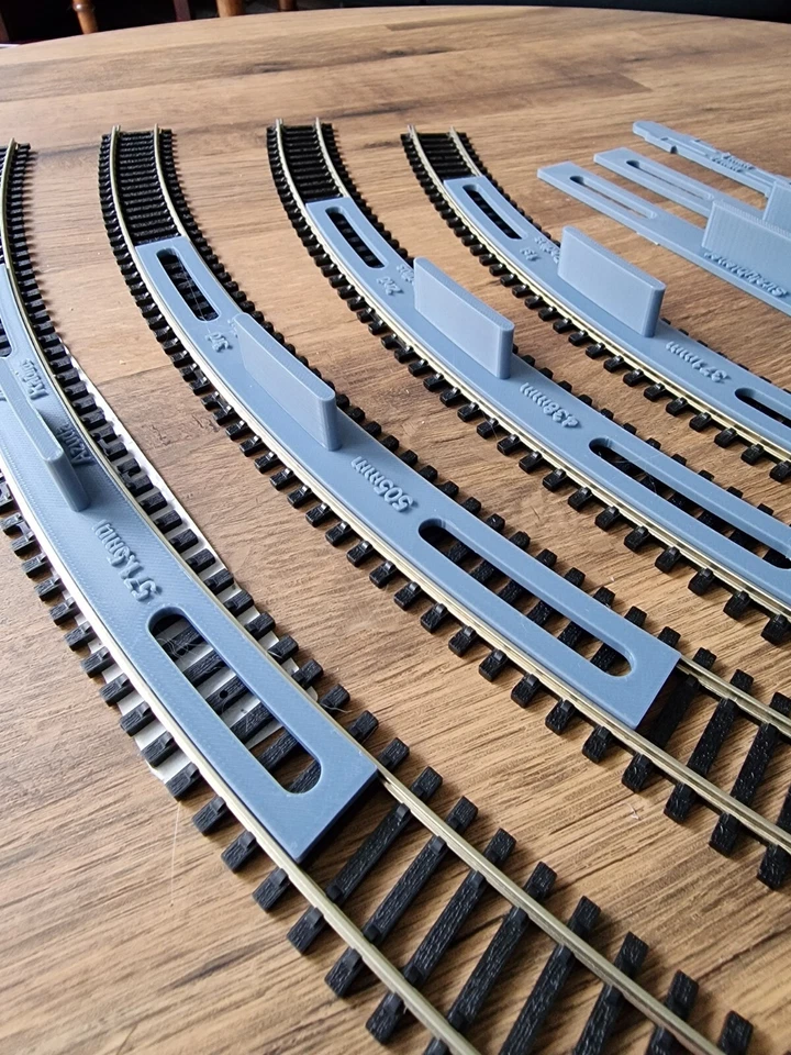 OO/HO Gauge Track Radius Template Guide and Spacer Set - Image 2 of 4
