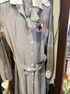 Red Cross War Service Uniform Dress Badges Safety Pins Massachusetts Booklet