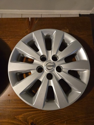 OEM 2013-2019 Nissan Sentra And Leaf 16 inch Hubcaps Part # 40315-3NF0B - Picture 4 of 6