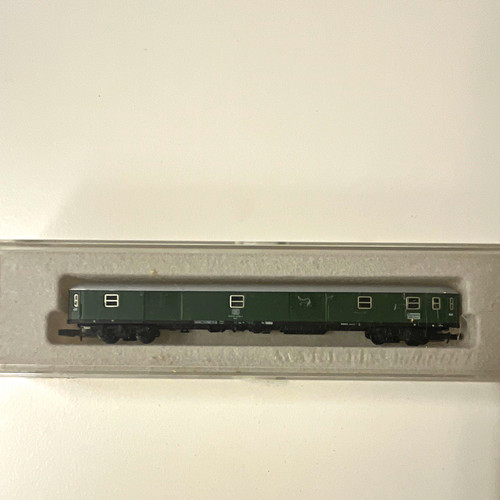 Arnold Spur N Personenwagen DB Epoche III 8720 grün 1:160 2L-DC | Condition: Gebraucht