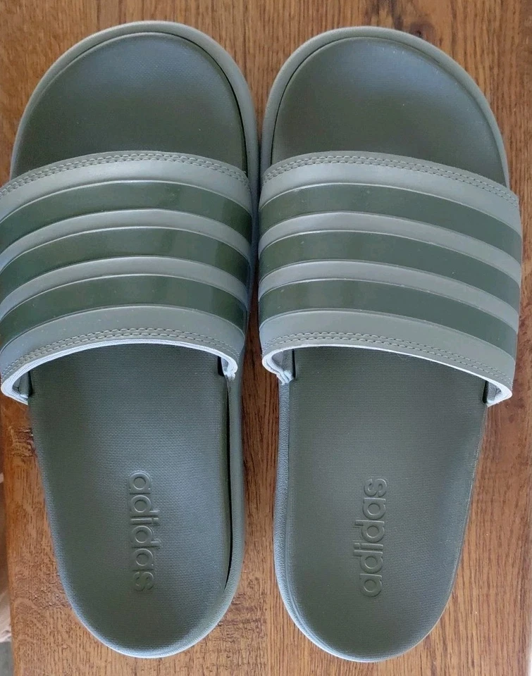 Sandalia Adidas Adilette Plataforma Deslizable Para Mujer Talla 8 Verde Oliva Ejército Foto 2 de 4