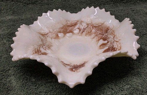 NORTHWOOD THREE FRUITS BOWL CUSTARD GLASS Shaded Basket Weave Vintage - Picture 2 of 7