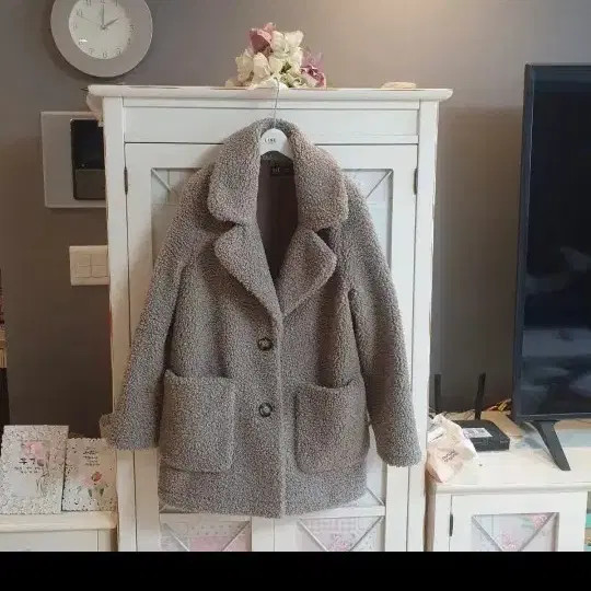 Zara Fuzzy Coat, Size 55-66 thumbnail 4
