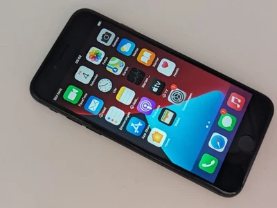 Apple iPhone 7 · 32GB