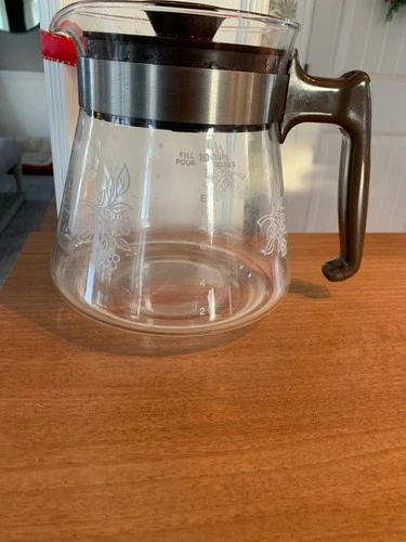 Vintage 1960's Pyrex coffee pot floral design - 10 cup!