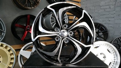 4X R16 Zoll 5X112 Forzza Aktia Style Schwarz Räder : Passend Für VW Golf Tiguan
