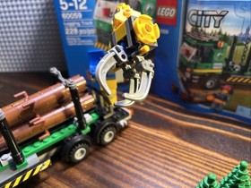 LEGO City: Logging Truck (60059) Complete retired rare set w/box and manual