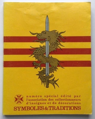 LIVRE INSIGNES MILITAIRES - ARMÉE VIETNAMIENNE Les insignes de l'armée viet - Photo 1/4