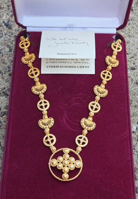 Camrose & Kross JBK Jacqueline Kennedy Gold Tone Rhinestone Necklace W/Case