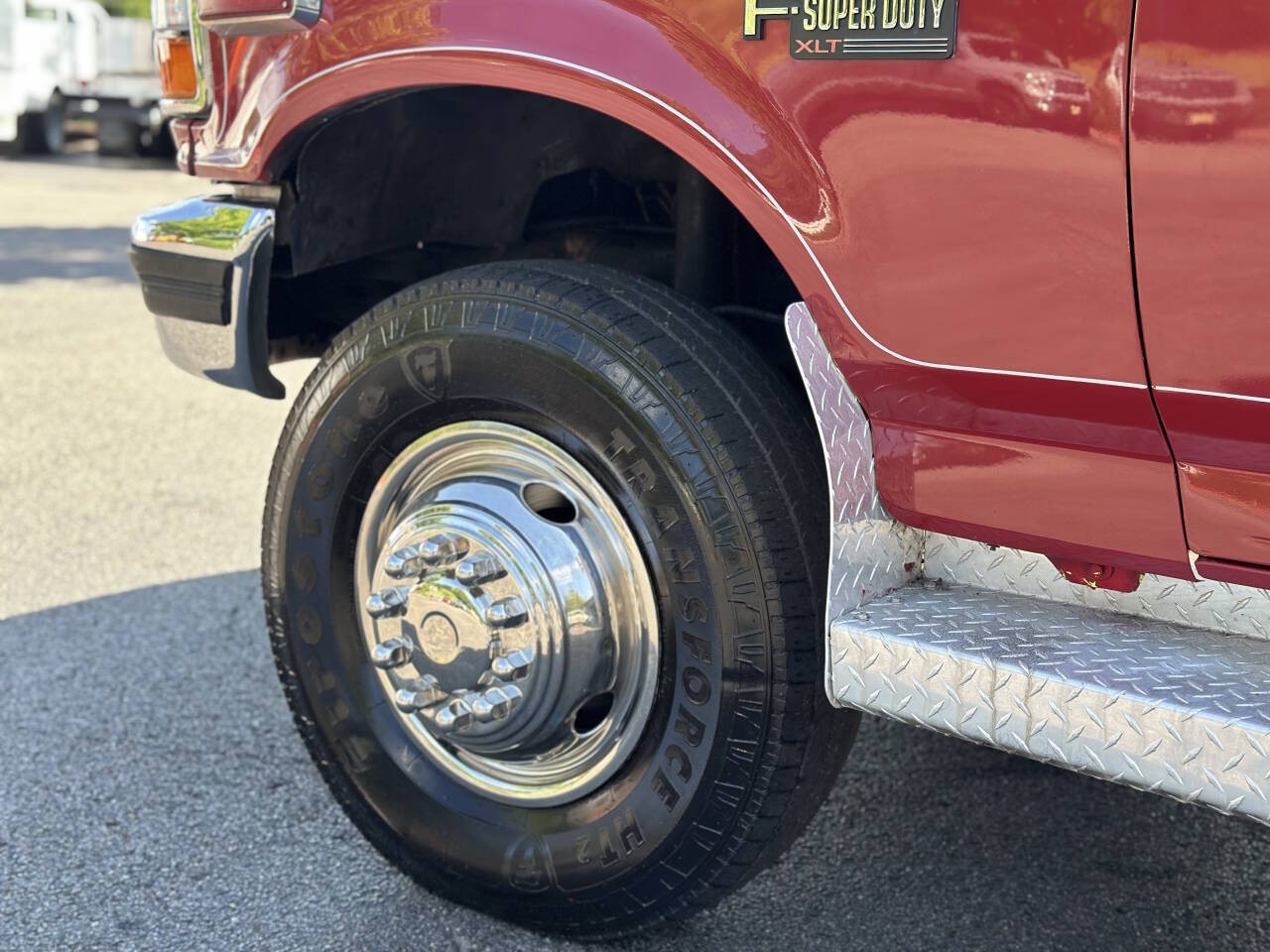 1997 Ford F-Super Duty 4X2 2dr Regular Cab thumbnail 12