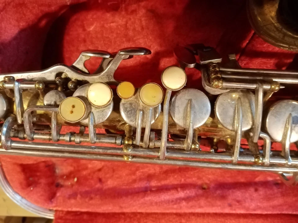 Sassofono contralto Armstrong made in Usa da riparare - Immagine 3 di 4