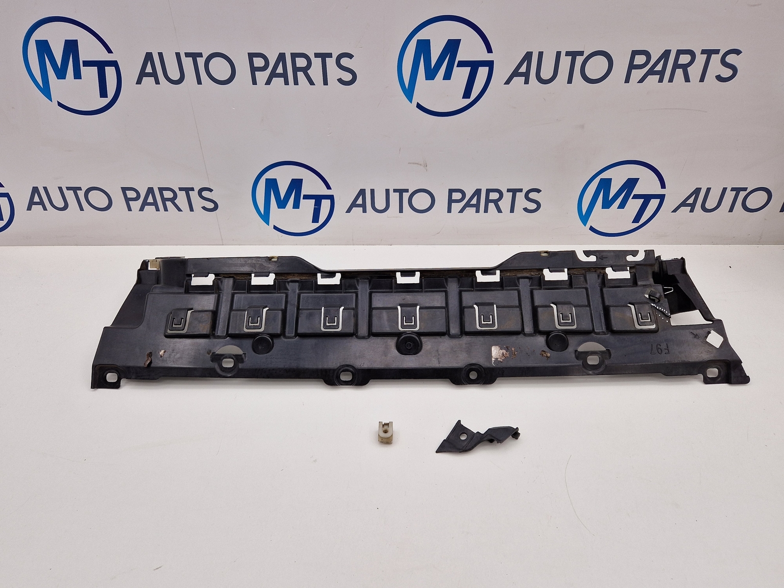 ランクル200 ブラインドスポットモニタ センサ 88162-60062