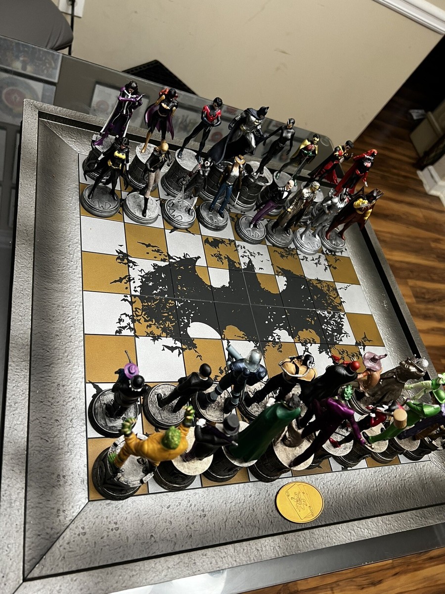 バットマン チェスセット Amazon.co.jp: The Batman Chess Set ( The Dark Knight vs The