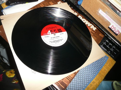 record LP rare Fela Anikulapo Kuti and Afrika 70 on London 4 VG++ Upside Down - Foto 3 di 5