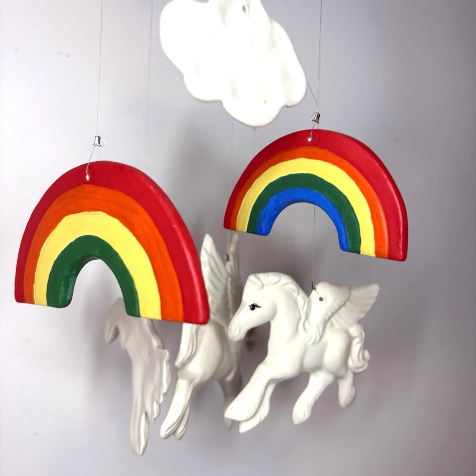 Carillón de viento móvil de porcelana vintage arco iris unicornio pegaso nubes bebé Foto 2 de 4