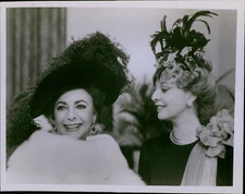 LG888 Original Photo ELIZABETH LIZ TAYLOR Gorgeous Actress Elegant Chic Glamour
